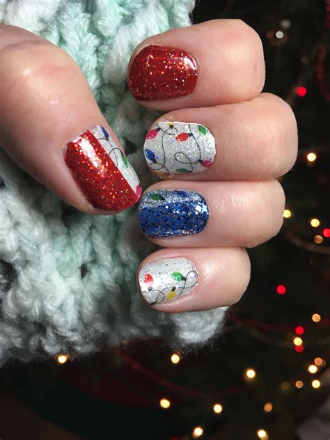 Gorgeous Christmas. . Color street christmas nails